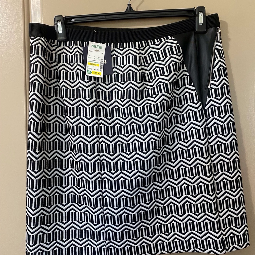 Rafaella Geometric Black and White A-Line Skirt